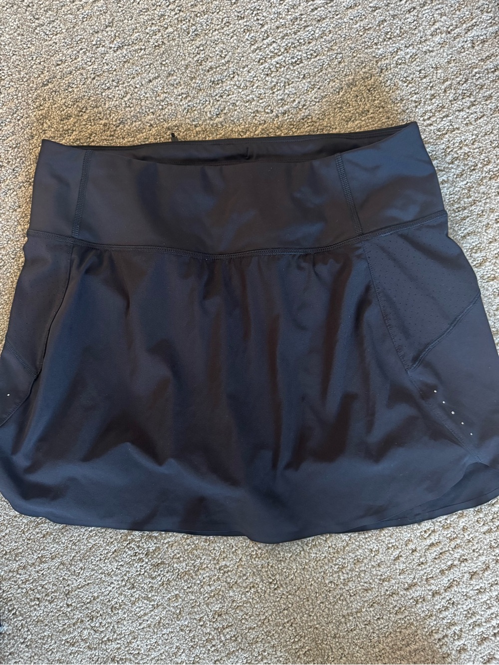 Athleta Run With It 14” Skort set Black & White Size Small S